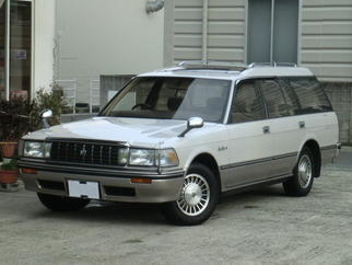  Crown Stationwagen (GS130) 1987-1999